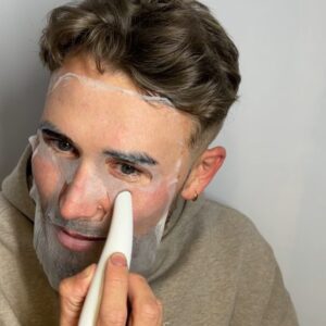 Eye RF skin tightening